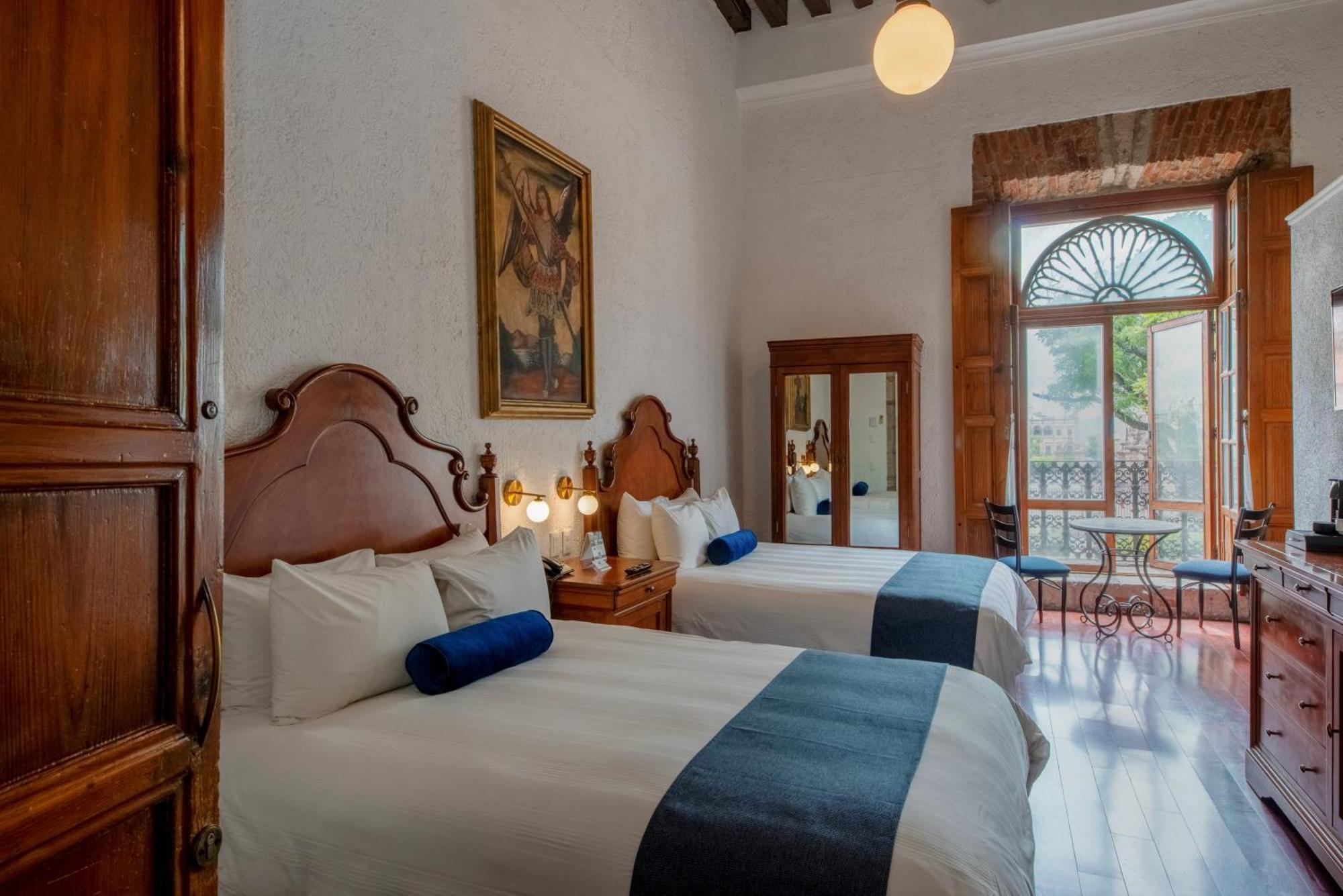 Hotel Los Juaninos Morelia Exterior photo